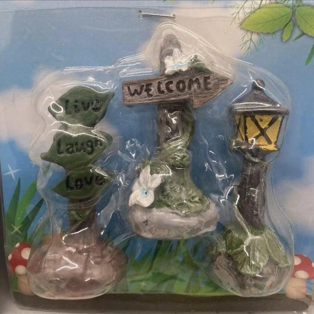 Lot of 16 Fairy Garden Miniatures Gnomes Mushrooms Welcome Sign Aquarium Decor